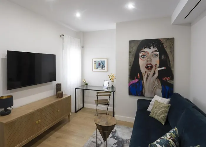 Beautiful Blue Triana Apartment